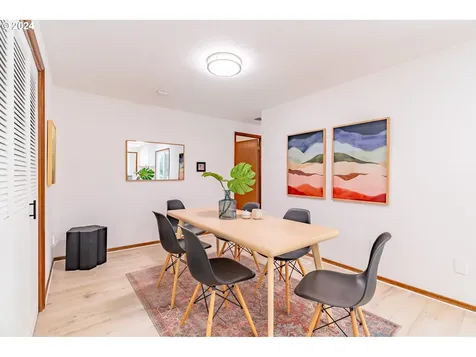 8015 Sw Mapleleaf Street Portland OR 97223