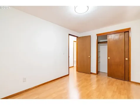 8015 Sw Mapleleaf Street Portland OR 97223