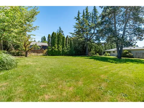 8015 Sw Mapleleaf Street Portland OR 97223