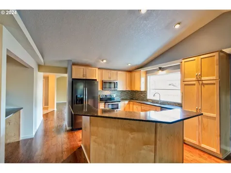 1468 Ne 54th Avenue Hillsboro OR 97124