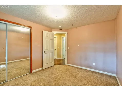 1468 Ne 54th Avenue Hillsboro OR 97124