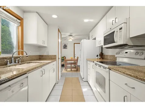 17485 Ne Clackamas Street Portland OR 97230