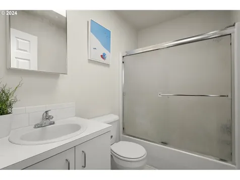 17485 Ne Clackamas Street Portland OR 97230