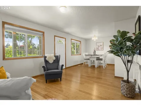 17485 Ne Clackamas Street Portland OR 97230