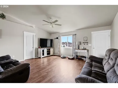 1471 Ne Kenna Drive Hermiston OR 97838