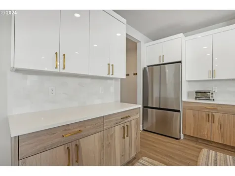 11300 NE 127th Avenue Vancouver WA 98682