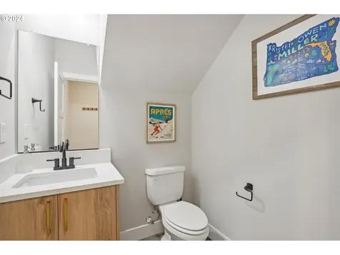 11300 NE 127th Avenue Vancouver WA 98682