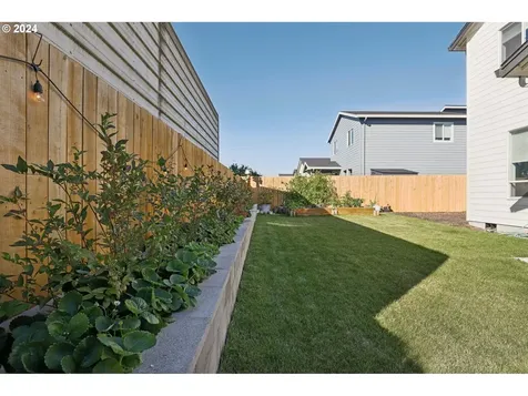 11300 NE 127th Avenue Vancouver WA 98682