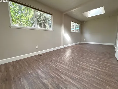 5170 Lakeview Boulevard Lake Oswego OR 97035