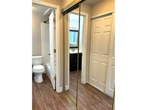 5170 Lakeview Boulevard Lake Oswego OR 97035