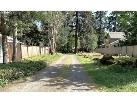 5170 Lakeview Boulevard Lake Oswego OR 97035