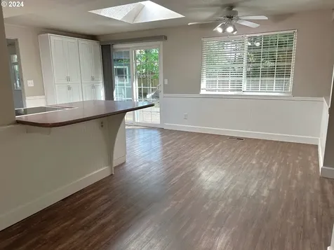 5170 Lakeview Boulevard Lake Oswego OR 97035