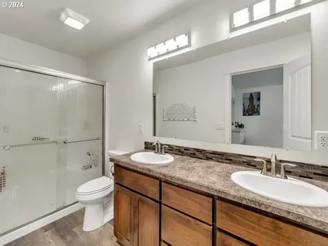566 N 11th Street Aumsville OR 97325
