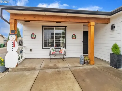 566 N 11th Street Aumsville OR 97325