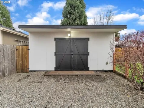566 N 11th Street Aumsville OR 97325