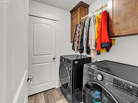 566 N 11th Street Aumsville OR 97325