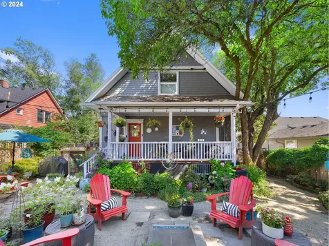 2306 Ne Couch Street Portland OR 97232
