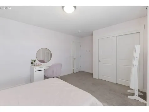 9517 NE 109th Street Vancouver WA 98662
