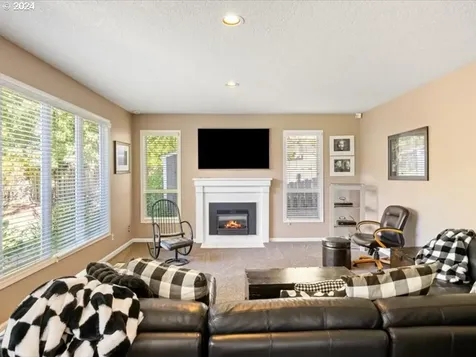 5651 La Mesa Court Lake Oswego OR 97035