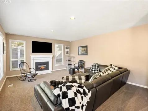 5651 La Mesa Court Lake Oswego OR 97035