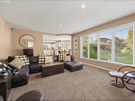 5651 La Mesa Court Lake Oswego OR 97035