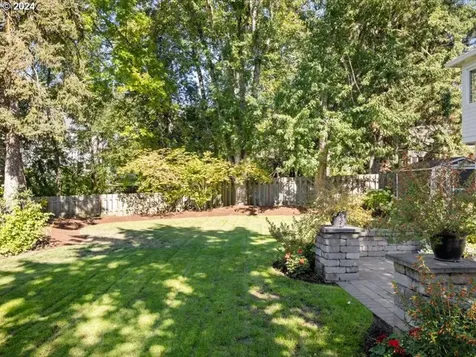 5651 La Mesa Court Lake Oswego OR 97035