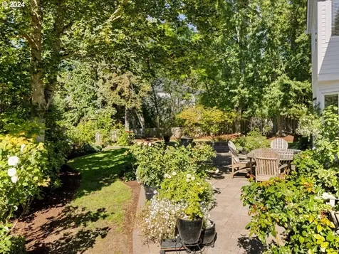 5651 La Mesa Court Lake Oswego OR 97035