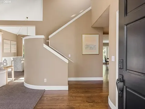 5651 La Mesa Court Lake Oswego OR 97035