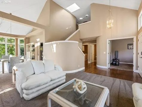 5651 La Mesa Court Lake Oswego OR 97035