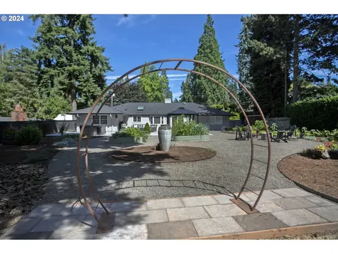 4285 Sw Parkview Avenue Portland OR 97225