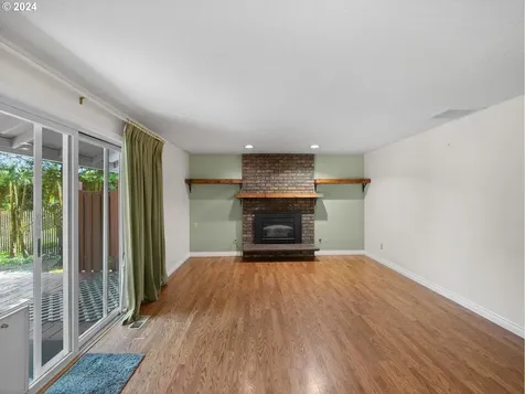 1342 Ne 30th Court Gresham OR 97030