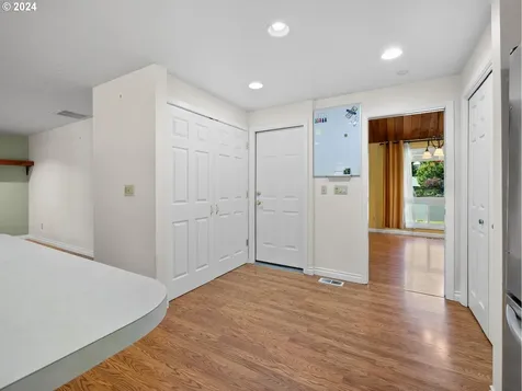 1342 Ne 30th Court Gresham OR 97030