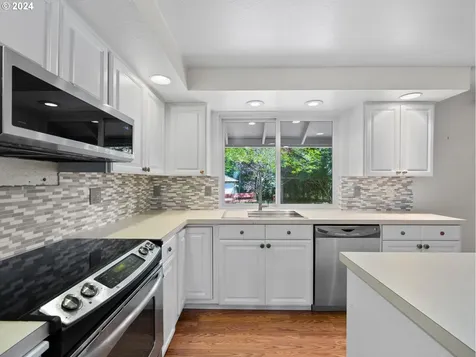 1342 Ne 30th Court Gresham OR 97030