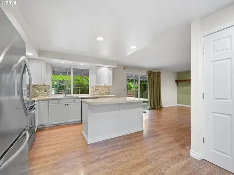 1342 Ne 30th Court Gresham OR 97030