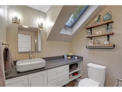 111 SE 52nd Avenue Portland OR 97215