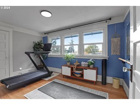 111 SE 52nd Avenue Portland OR 97215