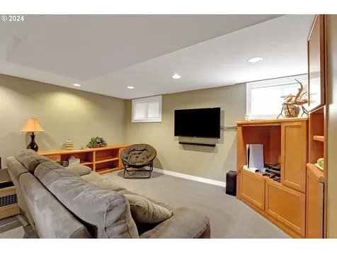 111 SE 52nd Avenue Portland OR 97215