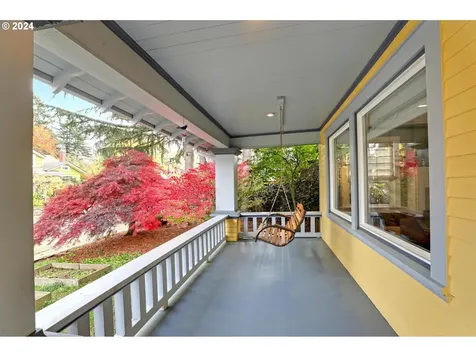 111 SE 52nd Avenue Portland OR 97215