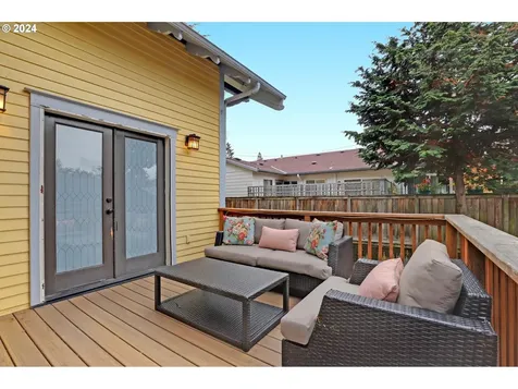 111 SE 52nd Avenue Portland OR 97215