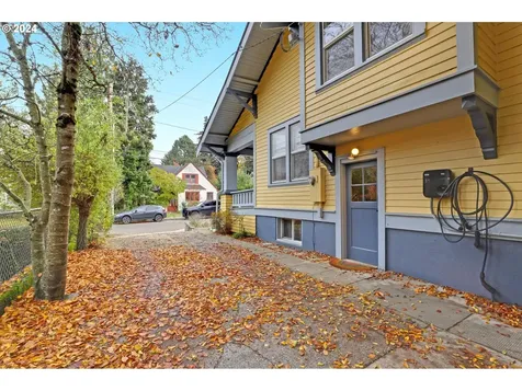 111 SE 52nd Avenue Portland OR 97215