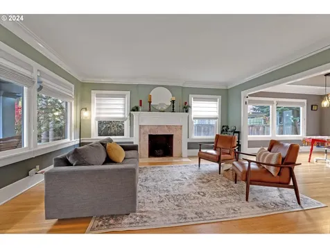 111 SE 52nd Avenue Portland OR 97215