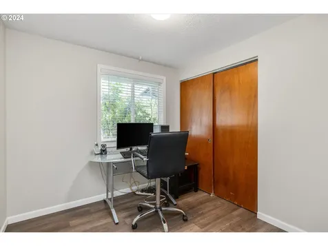 8630 SE Glenwood Street Portland OR 97266