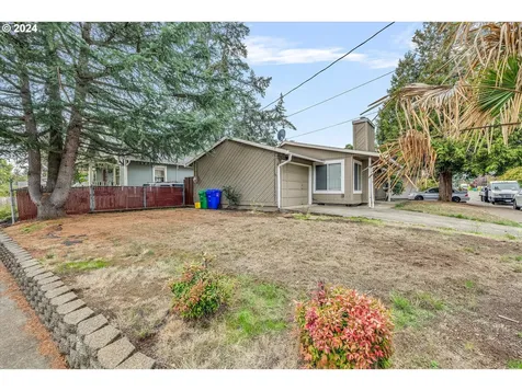 8630 SE Glenwood Street Portland OR 97266