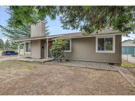8630 SE Glenwood Street Portland OR 97266