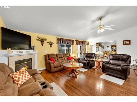 620 NW 18th Street Battle Ground WA 98604