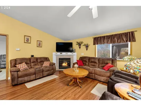 620 NW 18th Street Battle Ground WA 98604