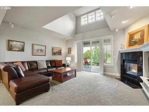 582 Tukwila Drive Woodburn OR 97071