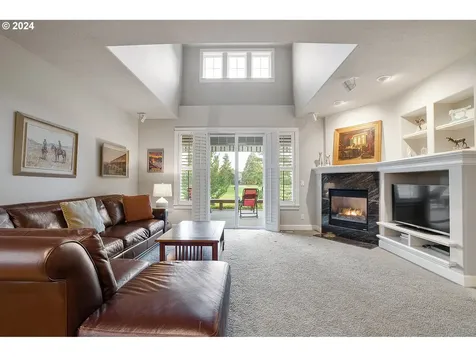 582 Tukwila Drive Woodburn OR 97071