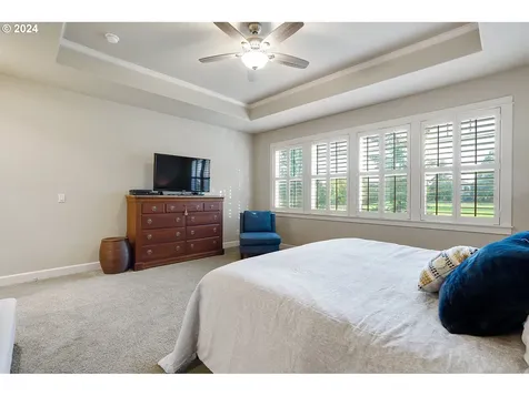 582 Tukwila Drive Woodburn OR 97071