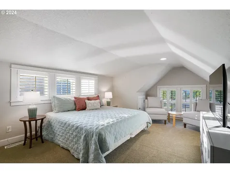 582 Tukwila Drive Woodburn OR 97071